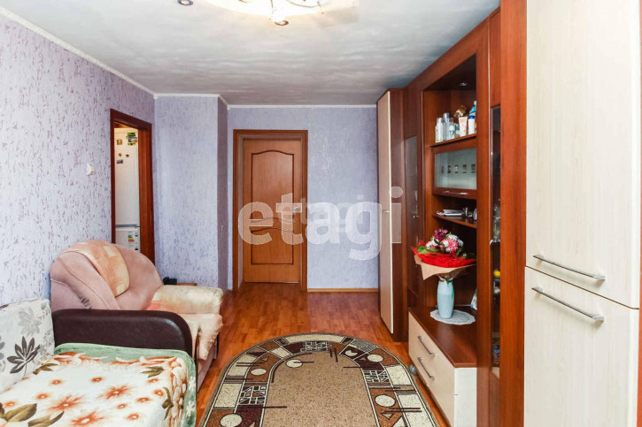 2-комн квартира Коммунаров, 7