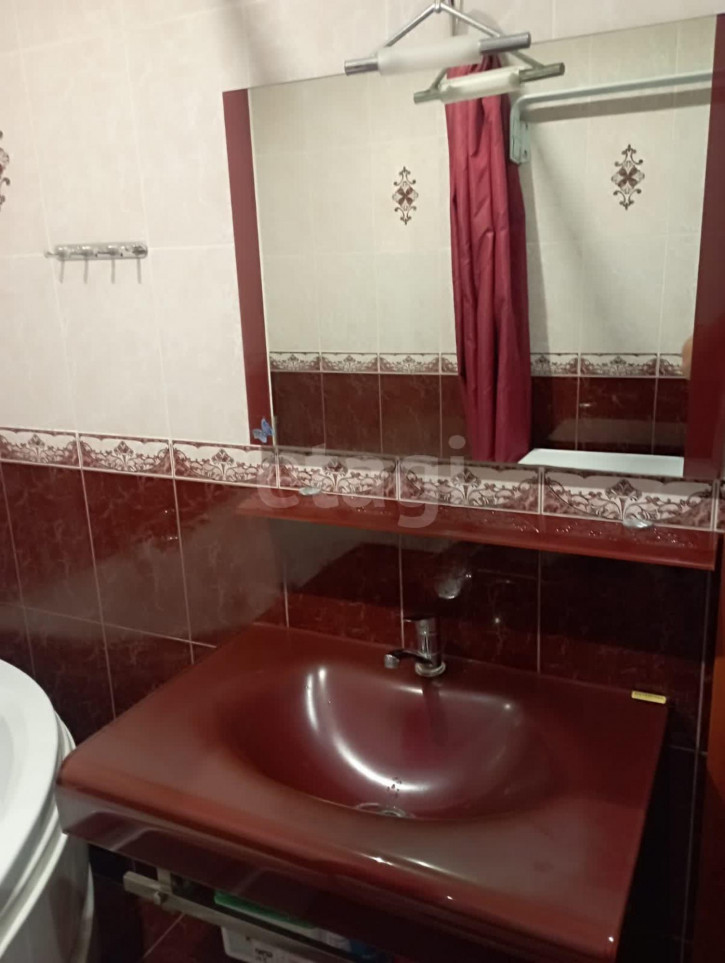 3-комн квартира Курчатова, 11