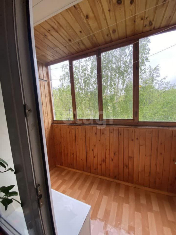 4-комн квартира Красных командиров, 32