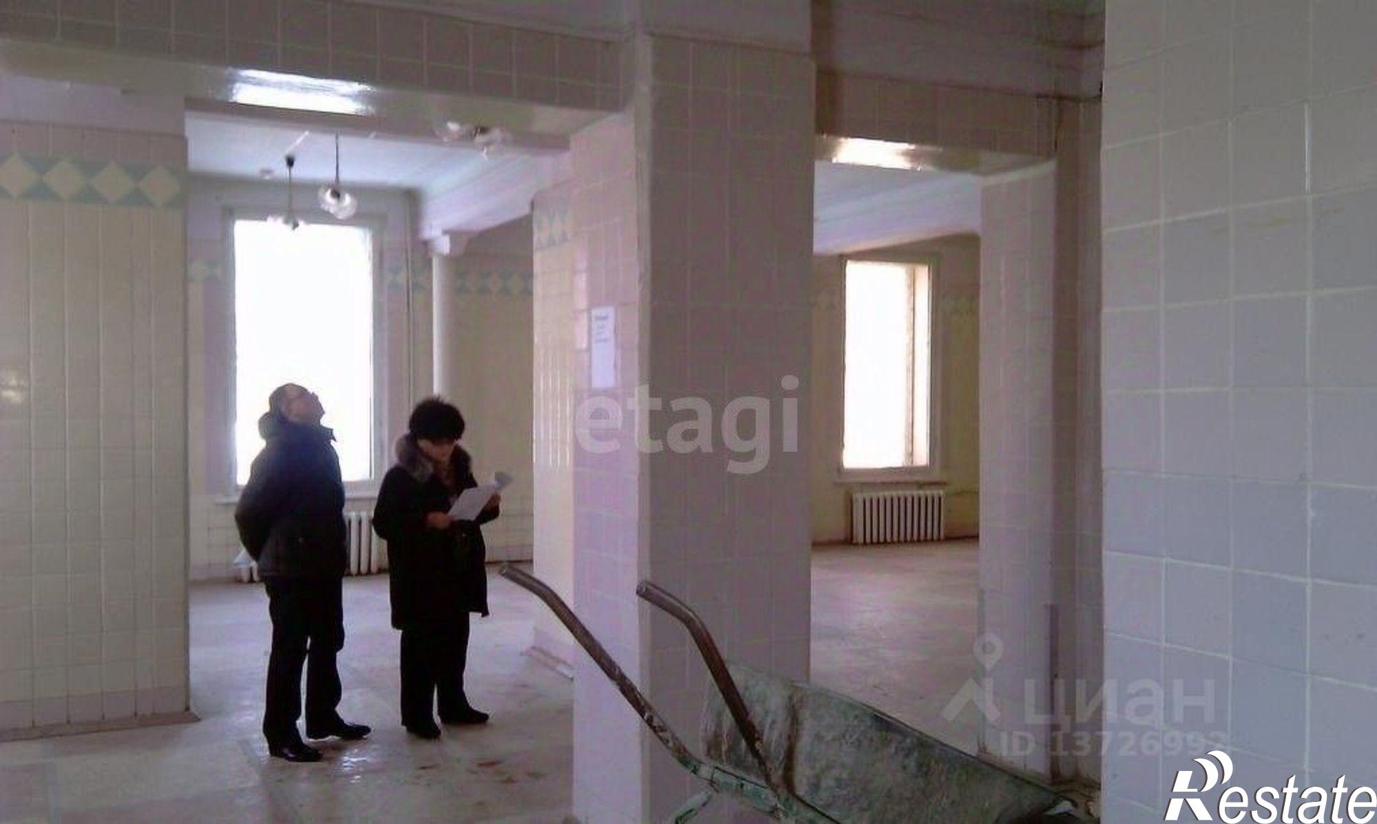 Купить торговое помещение за 18 000 000 рублей на улица Орджоникидзе, 16