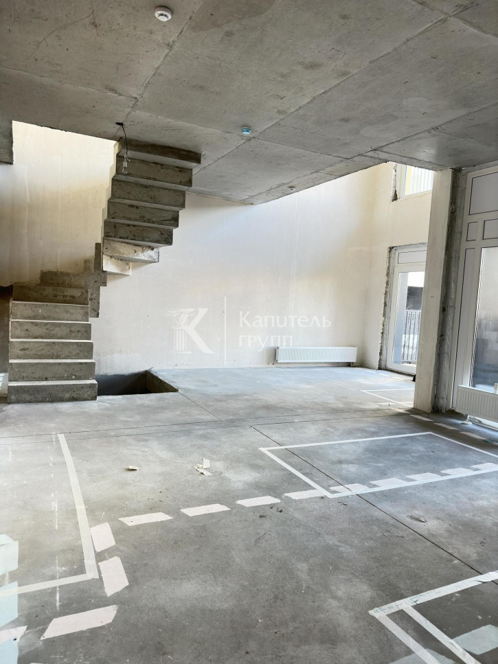 4-комн квартира улица Газовиков, 44