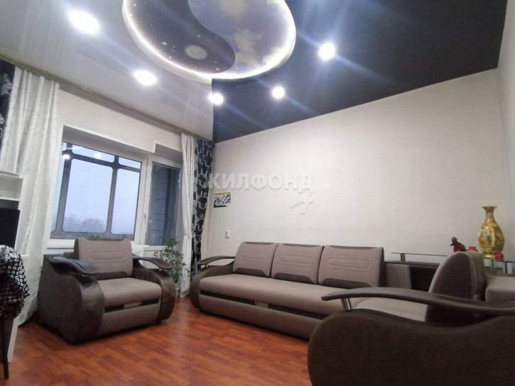 3-комн квартира Титова улица, д.35