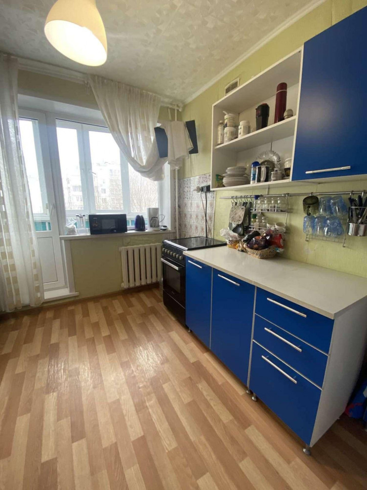 3-комн квартира Молодежная улица, 13