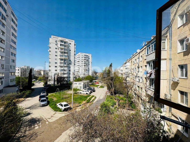2-комн квартира Октябрьской Революции проспект, д.25