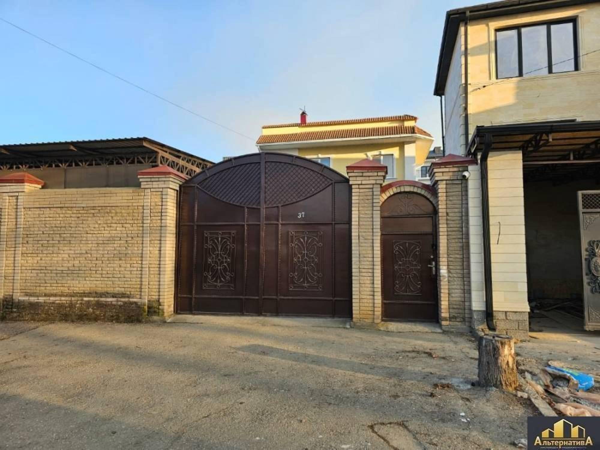 Купить дачу, дом, коттедж за 67 000 000 рублей на Замковая ул.