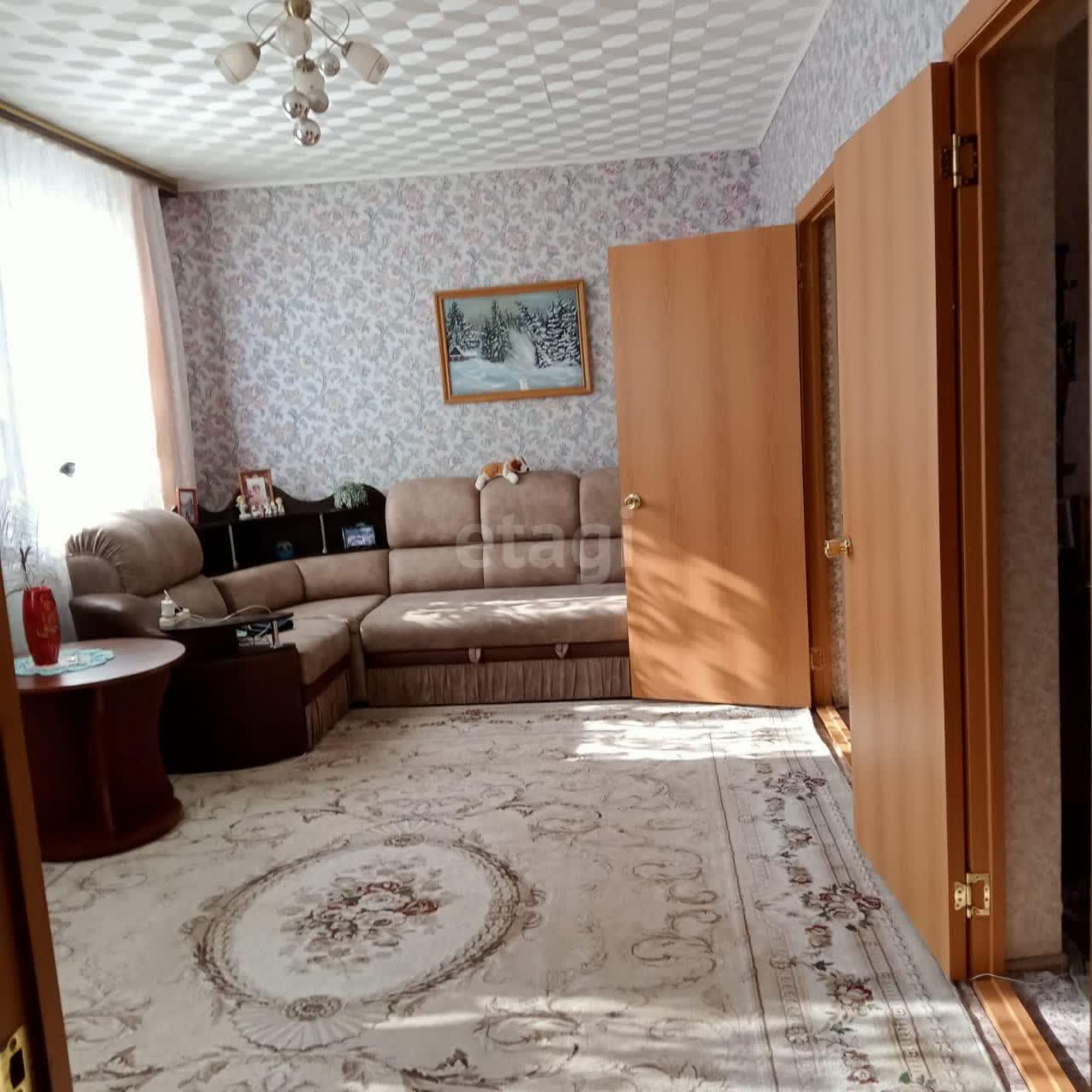 Купить дачу, дом, коттедж за 1 900 000 рублей на Озерная 3-я, 34