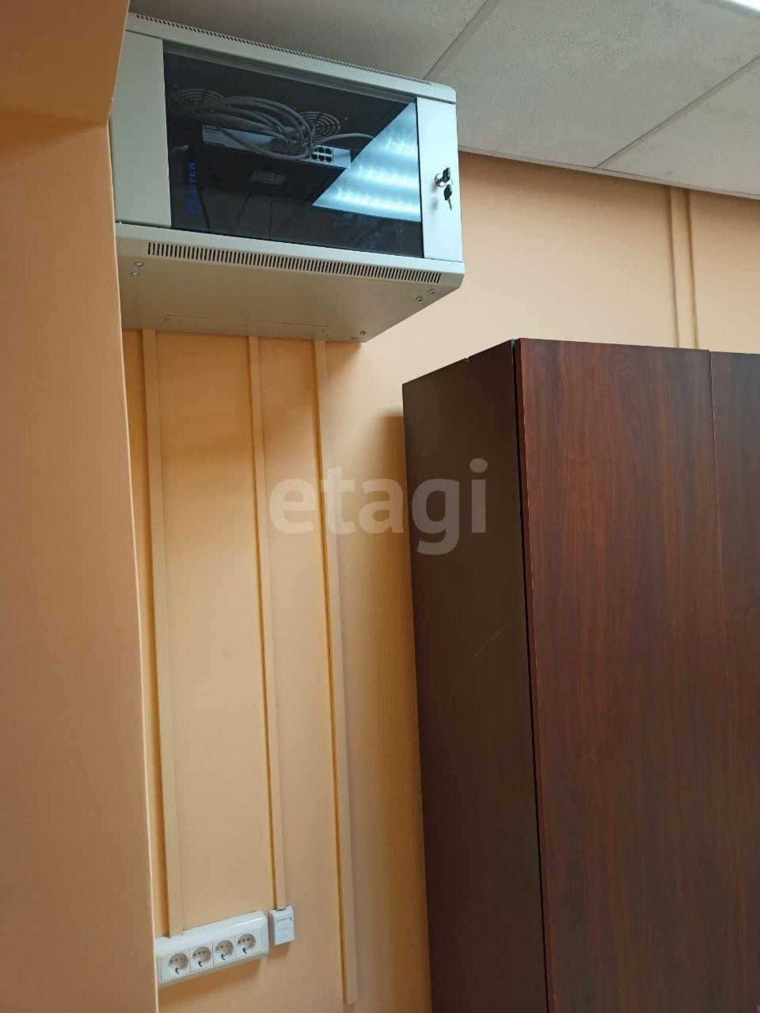 Купить офис, помещение под офис за 5 795 000 рублей на Республики 53