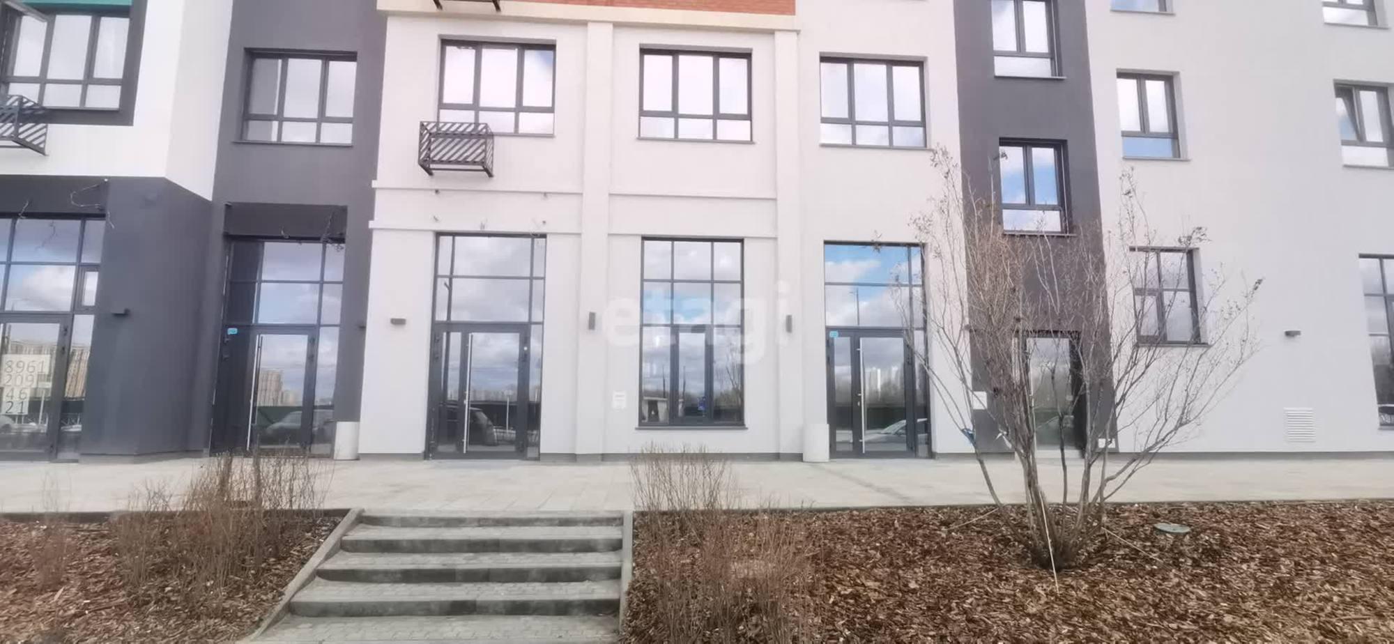 Сдать торговое помещение за 133 000 рублей на Пожарных и спасателей 1