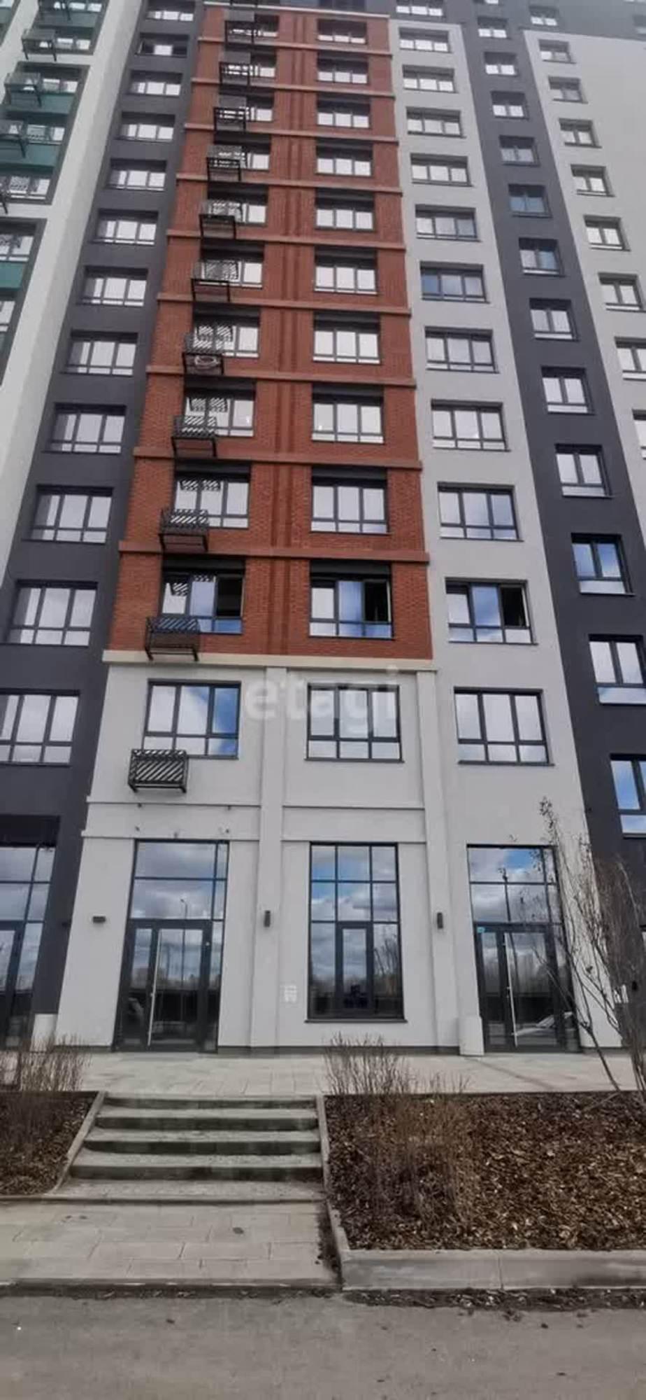 Сдать торговое помещение за 133 000 рублей на Пожарных и спасателей 1