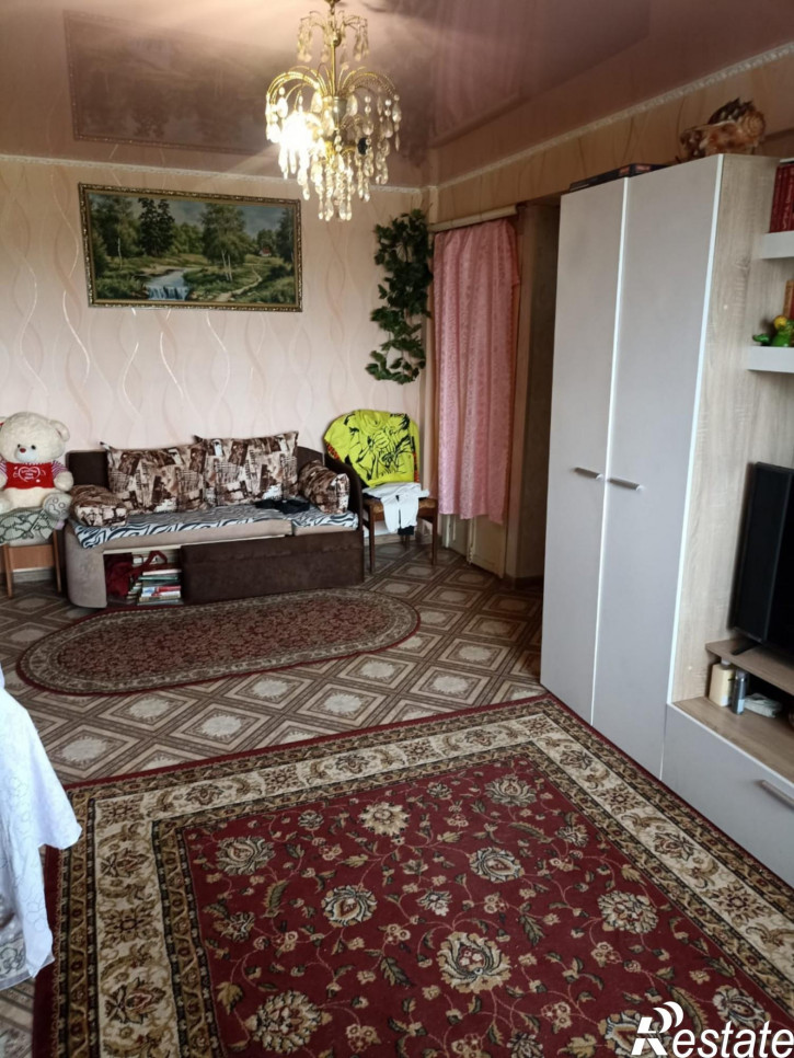 3-комн квартира Металлургов ул., 83