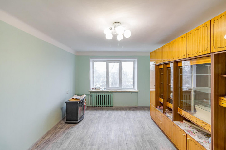 3-комн квартира улица Щетинина, 64а