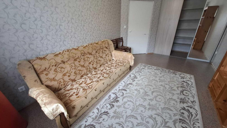 1-комн квартира Испытателей ул, 21