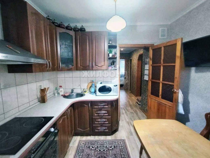 3-комн квартира 4-ый квартал, д.14