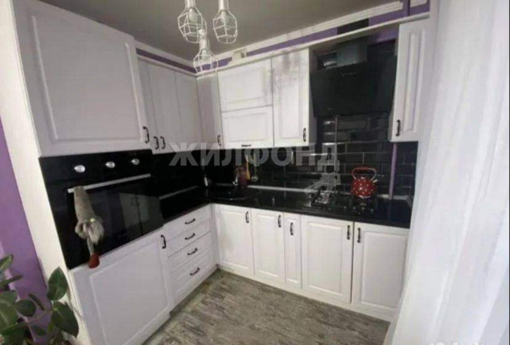 2-комн квартира Дзержинского улица, д.21/1