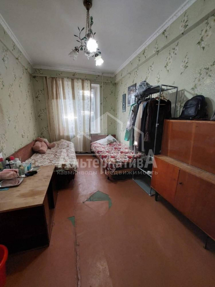 3-комн квартира Героев Медиков ул.