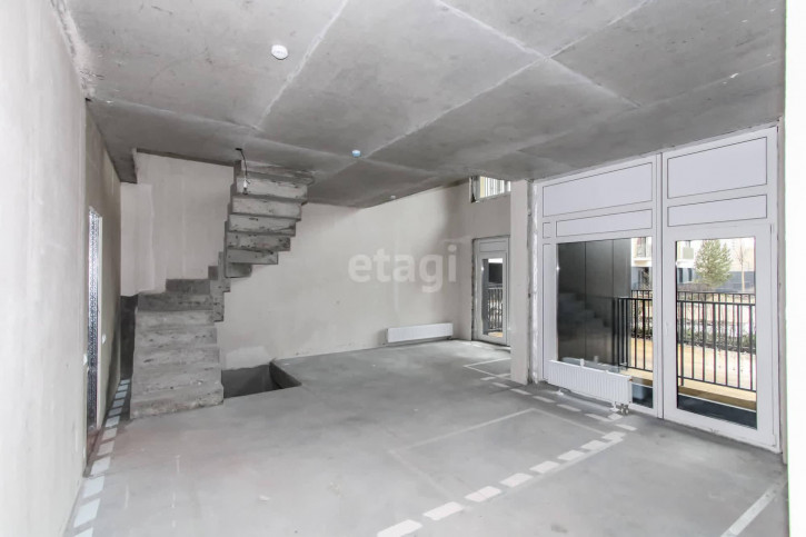 3-комн квартира Газовиков, 40