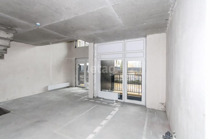 3-комн квартира Газовиков, 40