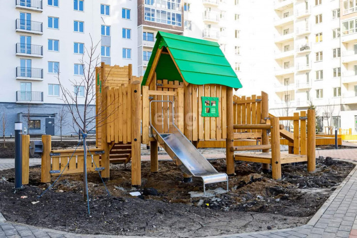 2-комн квартира Петра Ершова, 10