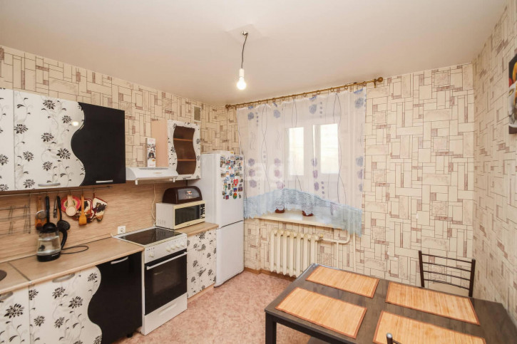 2-комн квартира Избышева, 6