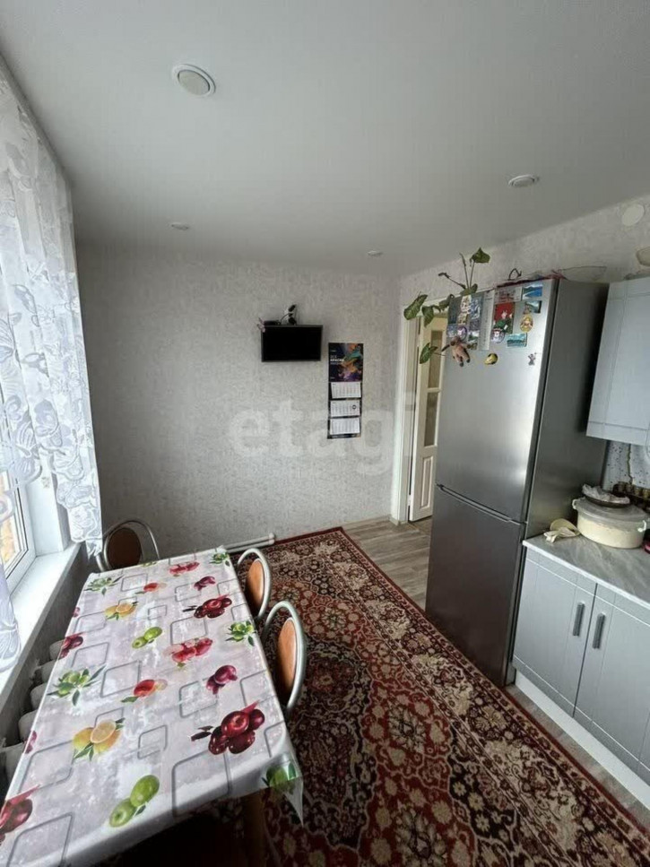 2-комн квартира Колхозная, 22