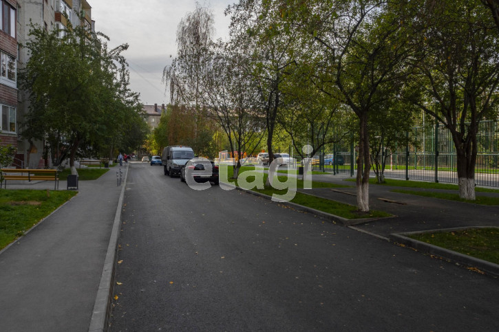 2-комн квартира Монтажников, 16