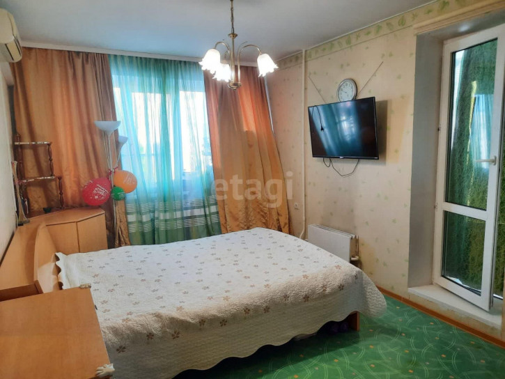 2-комн квартира Широтная, 21