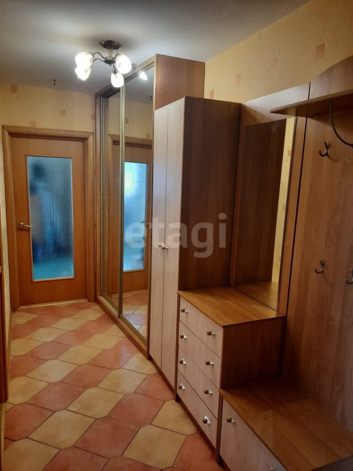 2-комн квартира Широтная, 21