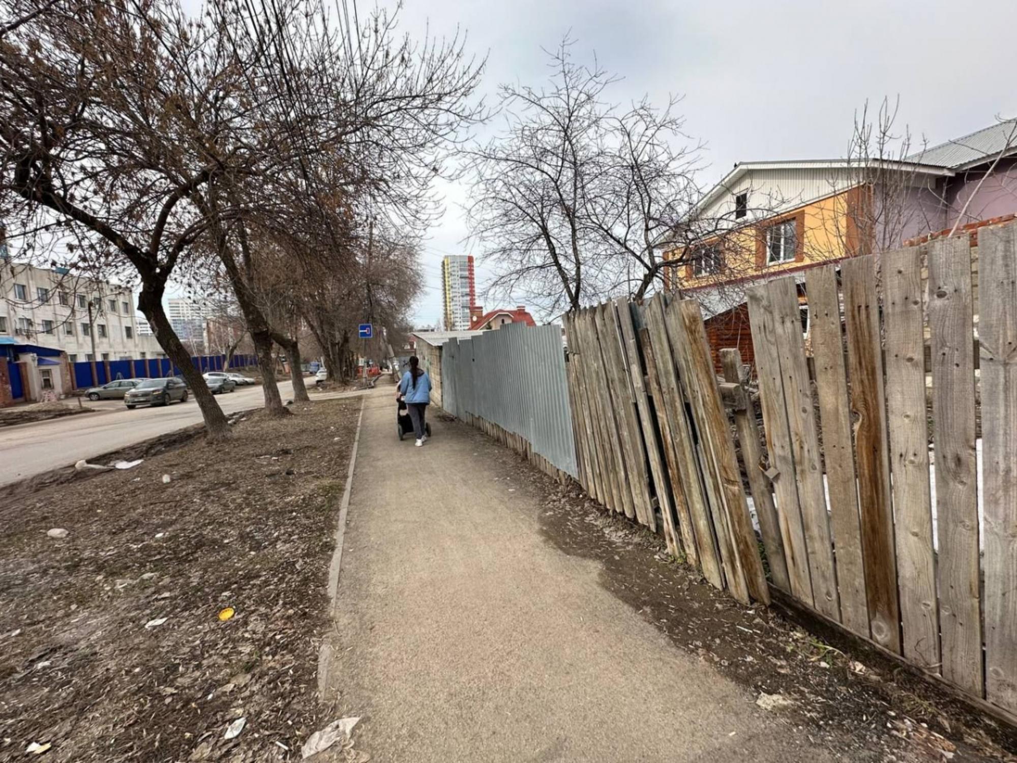 Сдать землю, земельный участок за 200 000 рублей на ул Тельмана, 2