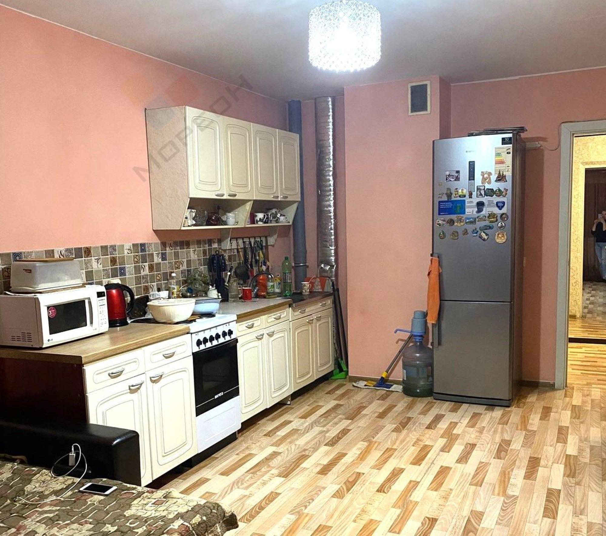 Купить квартиру за 8 300 000 рублей на Восточно-Кругликовская ул, 48/1