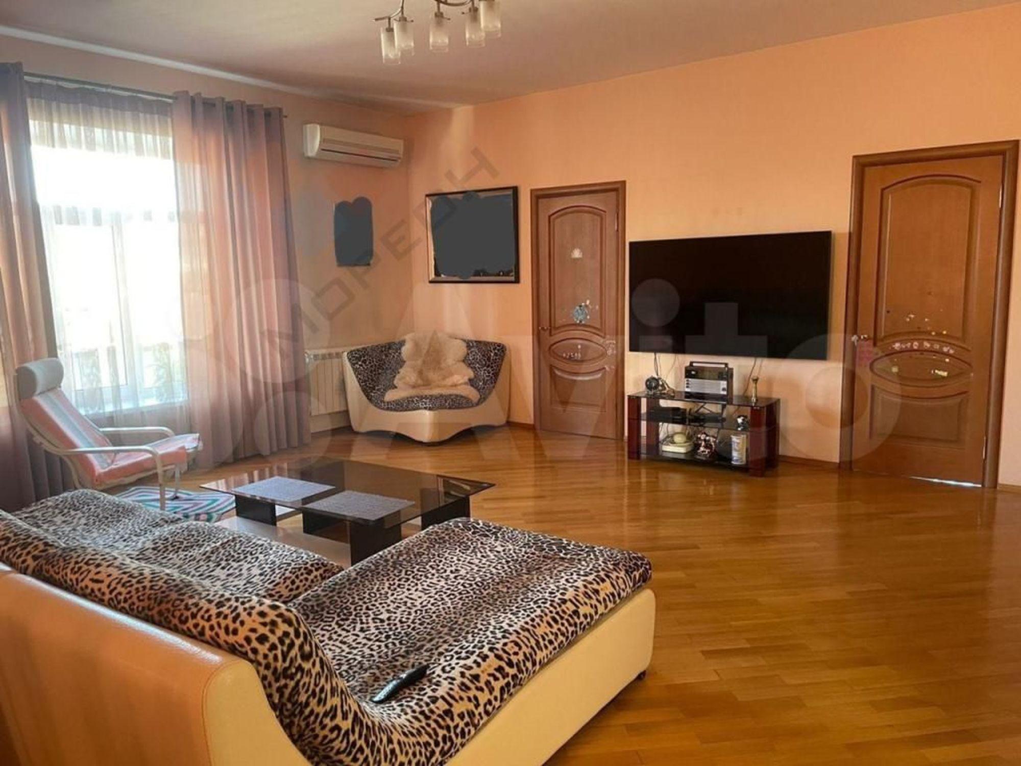Купить дачу, дом, коттедж за 15 700 000 рублей на Кузнечная ул, 8