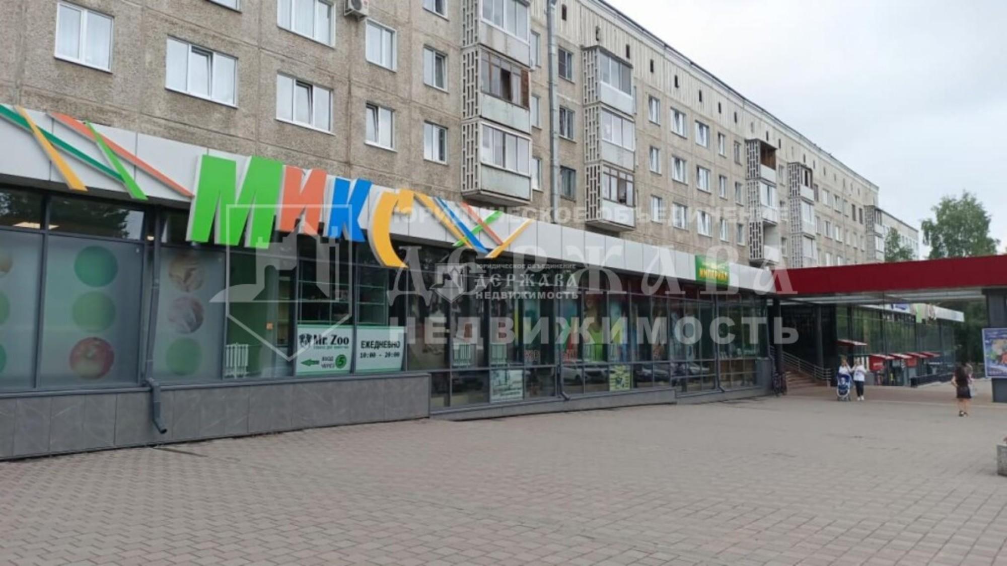 Сдать торговое помещение за 500 500 рублей на бульвар Строителей,15