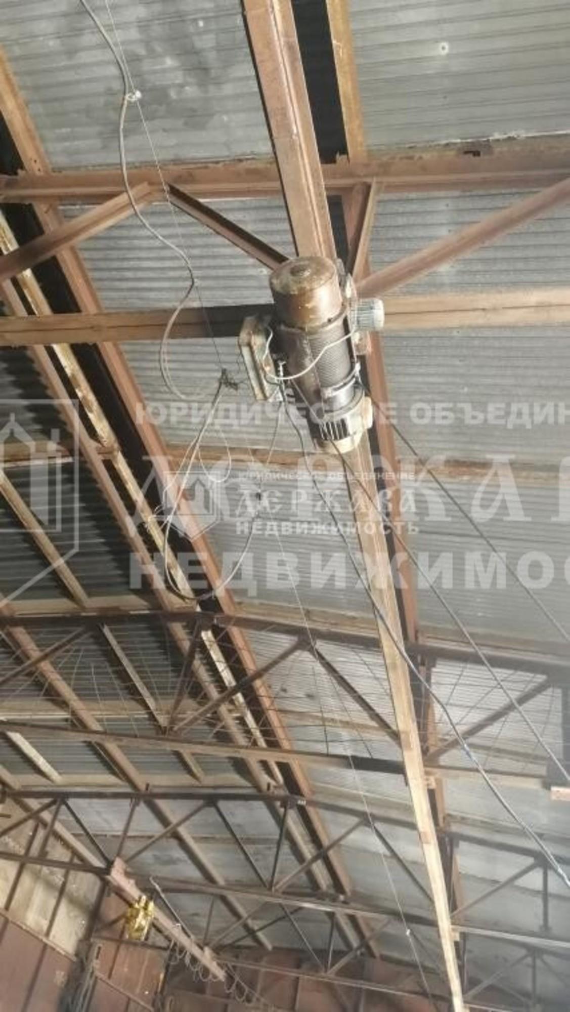Сдать складское помещение за 150 000 рублей на 1-я Стахановская улица