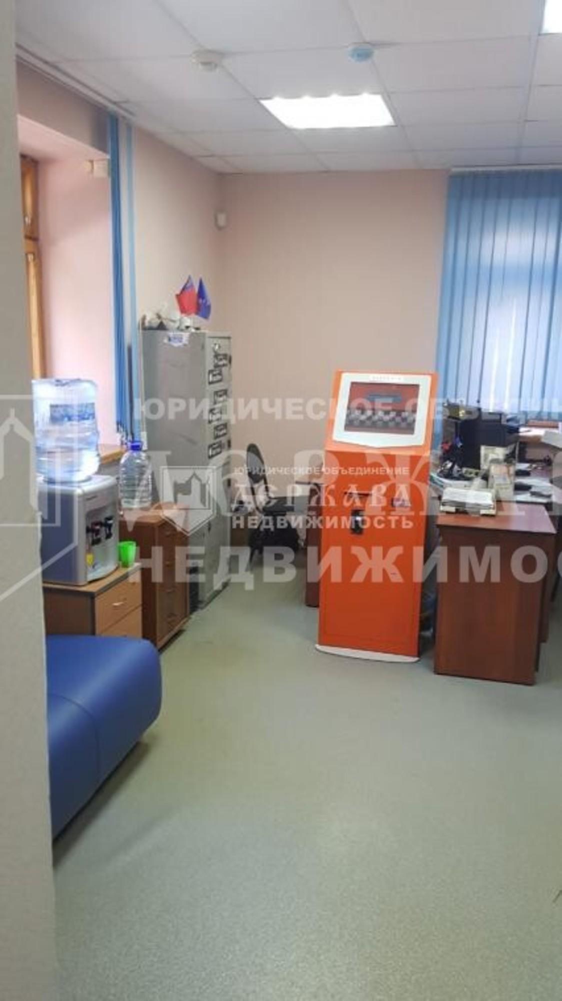 Купить торговое помещение за 10 900 000 рублей на улица Черняховского