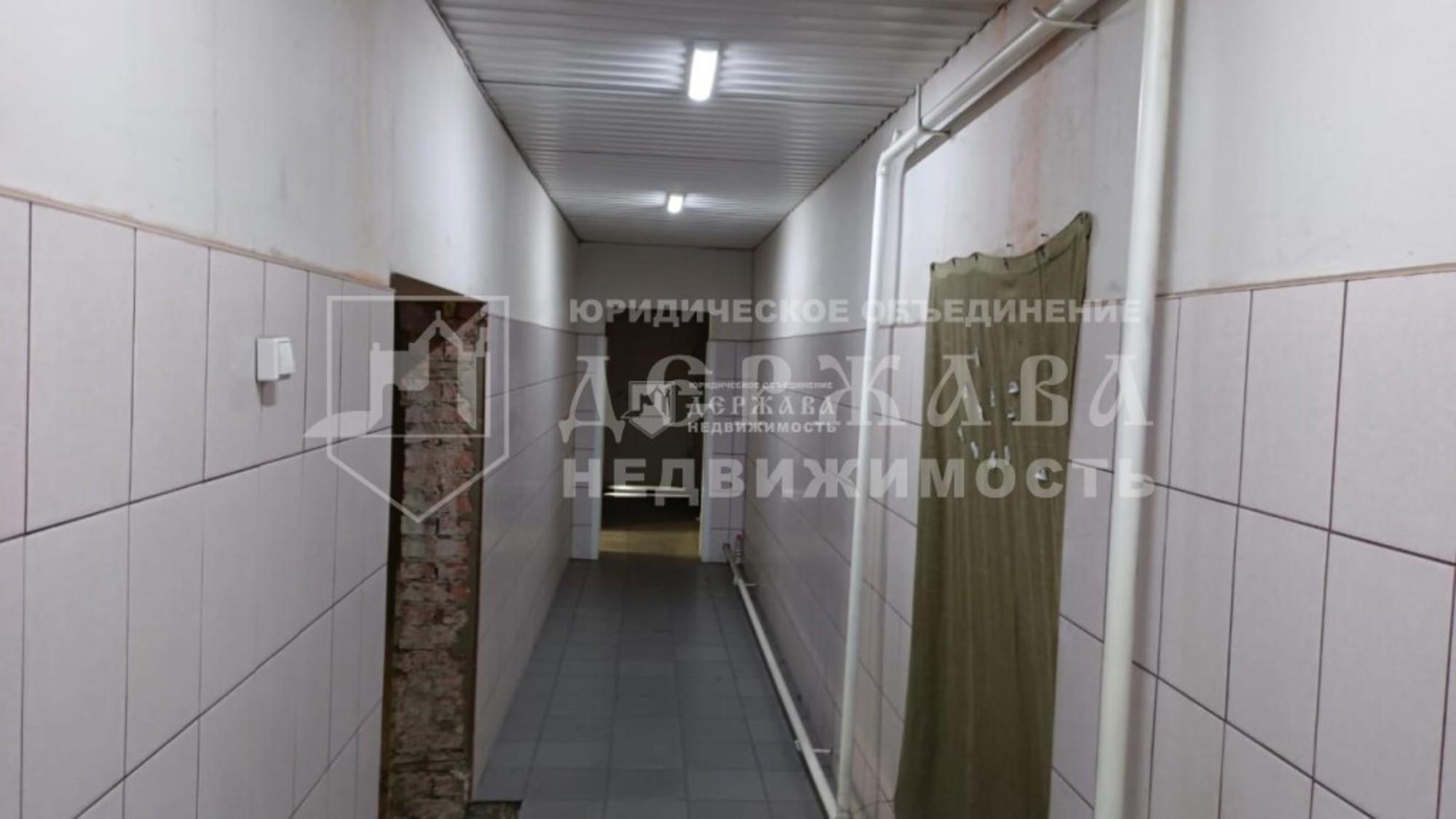 Сдать помещение свободного назначения за 100 000 рублей на Карболитовская улица