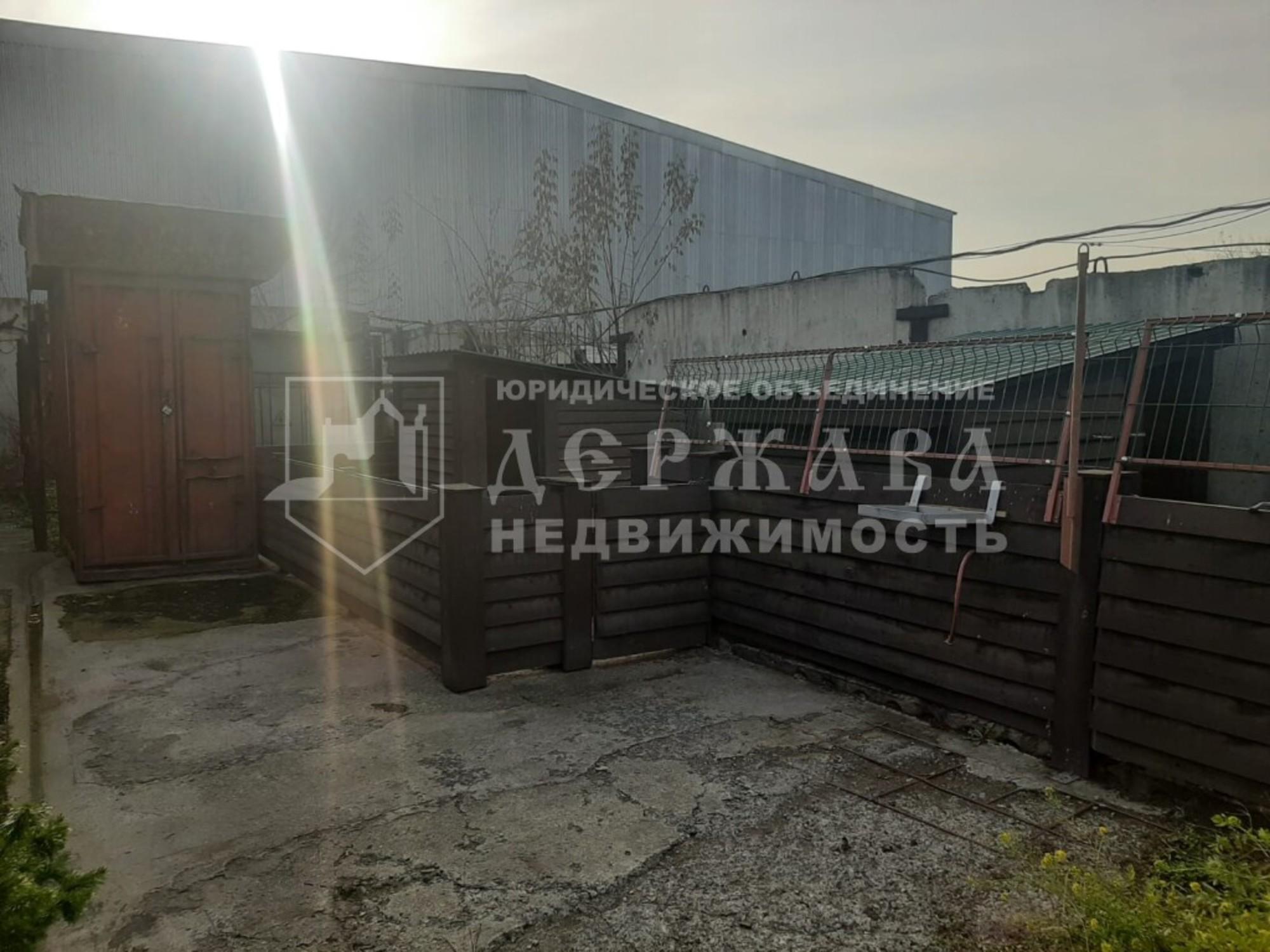 Купить помещение свободного назначения за 33 000 000 рублей на Белогорская улица