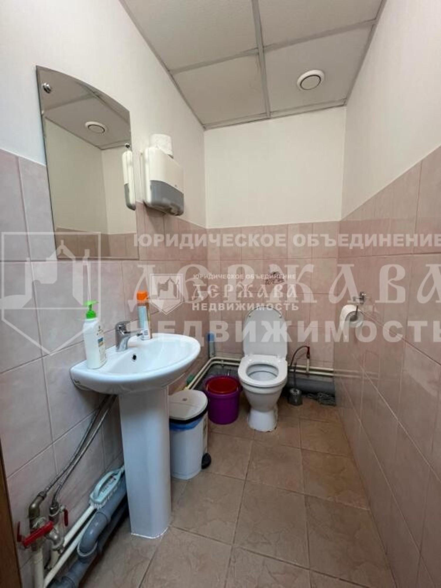 Купить офис, помещение под офис за 7 400 000 рублей на Ленинградский проспект