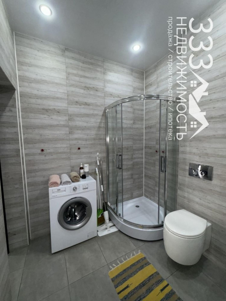 3-комн квартира Доватора пр-кт, 93