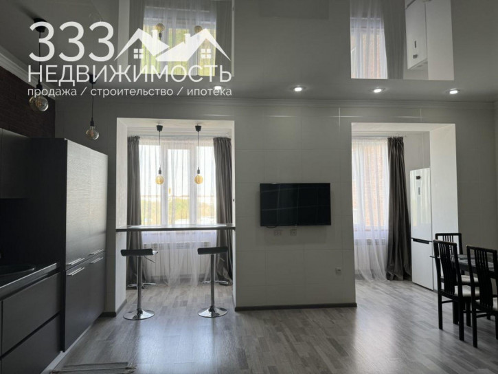 3-комн квартира Доватора пр-кт, 93