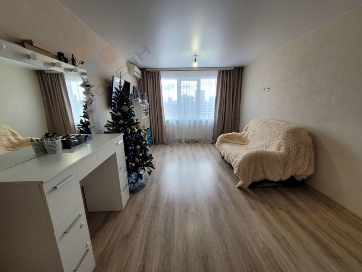 2-комн квартира Репина пр-д, 40