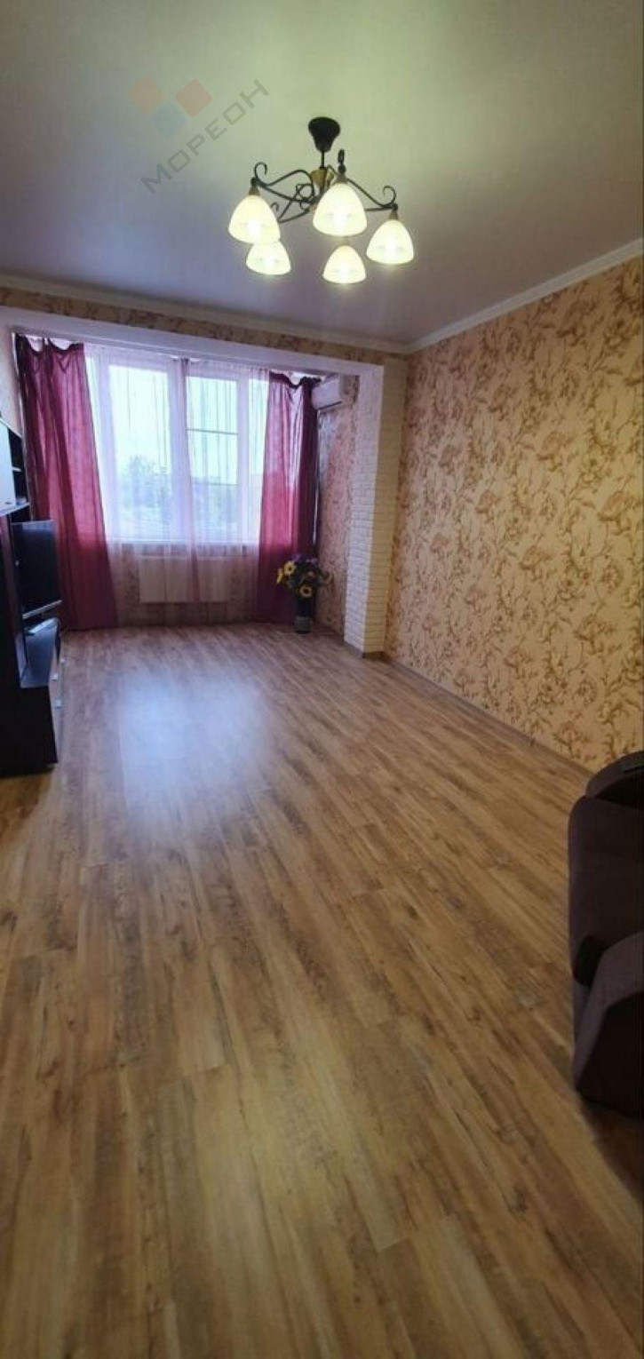 1-комн квартира 1 Мая ул, 299