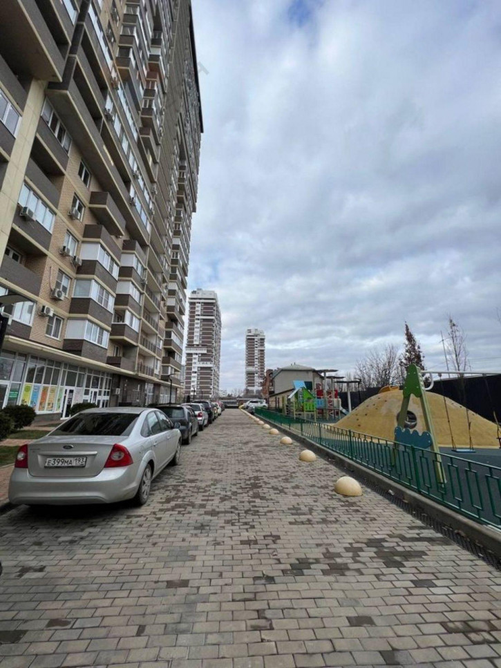 3-комн квартира Бородинская ул, 156/2