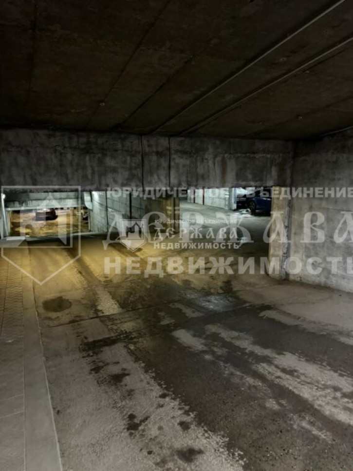 Гараж/парковка улица Юрия Двужильного