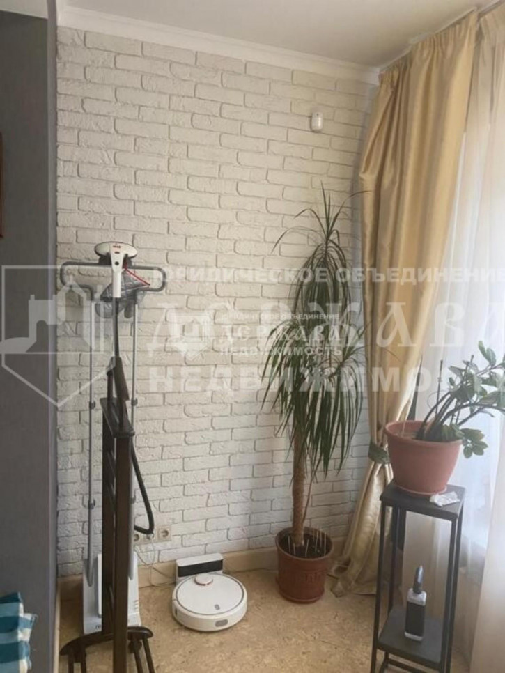 3-комн квартира Октябрьский проспект