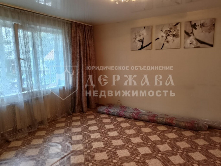 4-комн квартира проспект Шахтёров