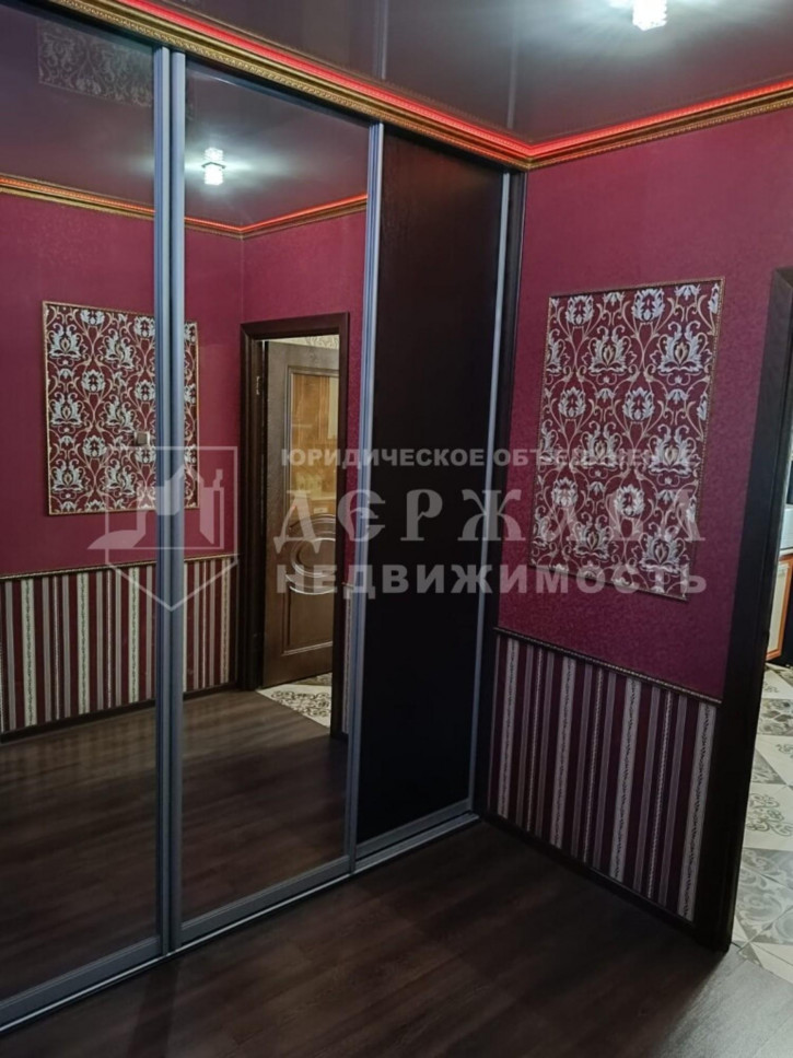 2-комн квартира улица Юрия Двужильного