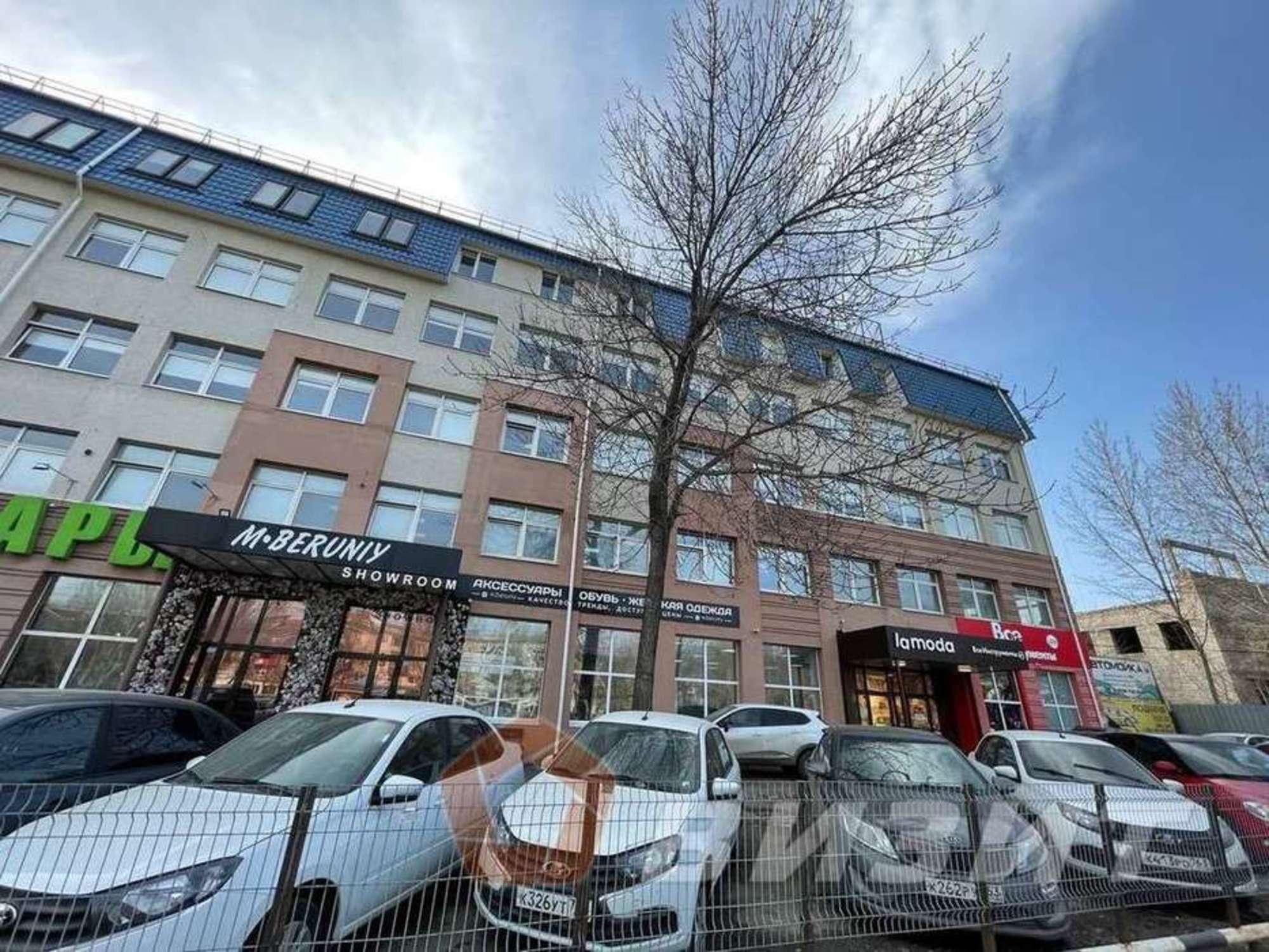 Купить торговое помещение за 31 500 000 рублей на Авроры улица, 110к1