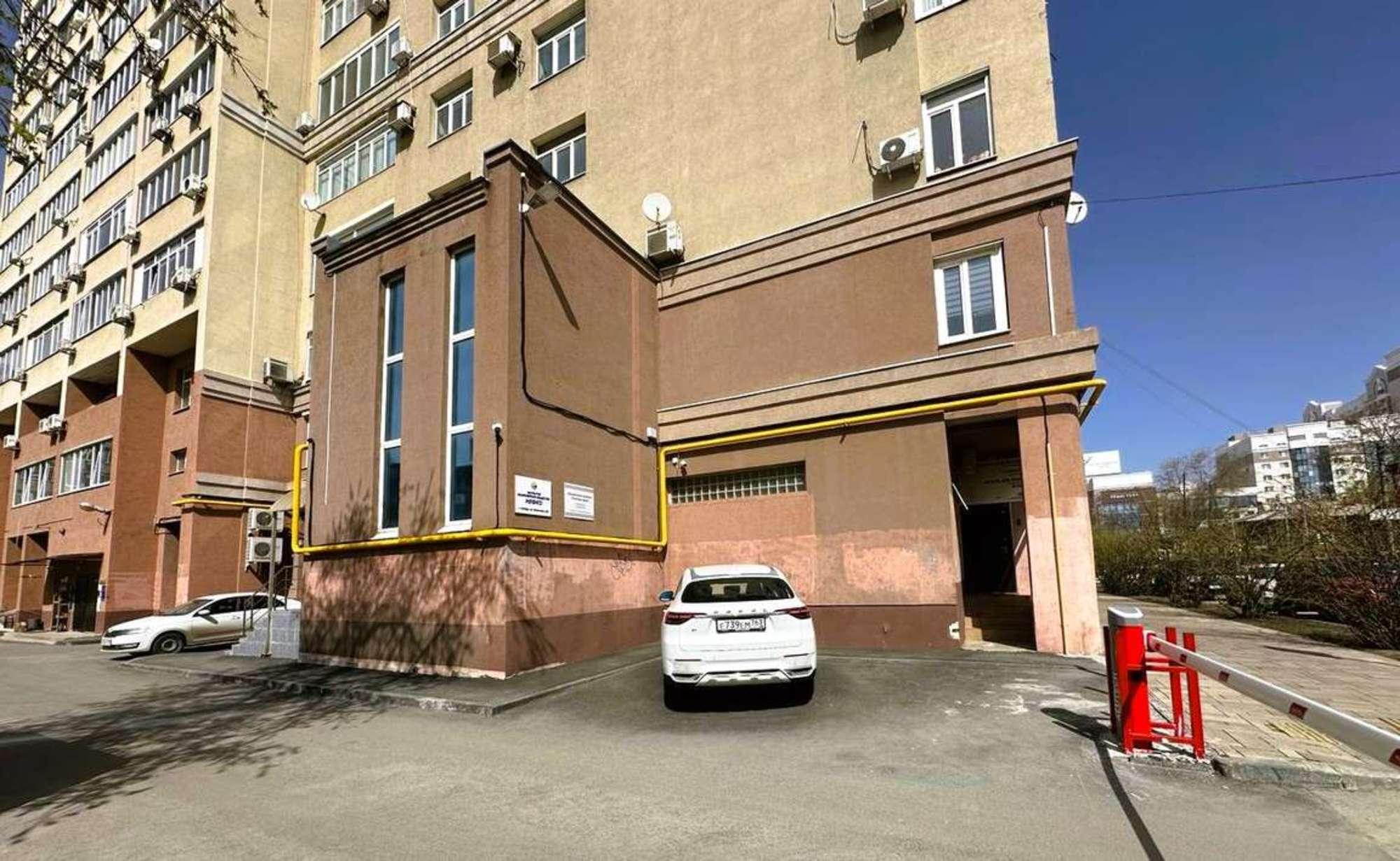 Сдать торговое помещение за 70 000 рублей на Ленинская улица, 224