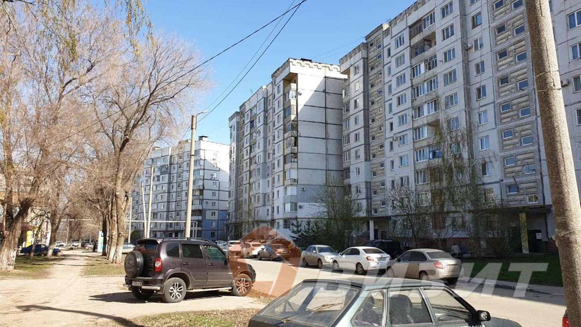Сдать торговое помещение за 15 000 рублей на Строителей улица, 37А