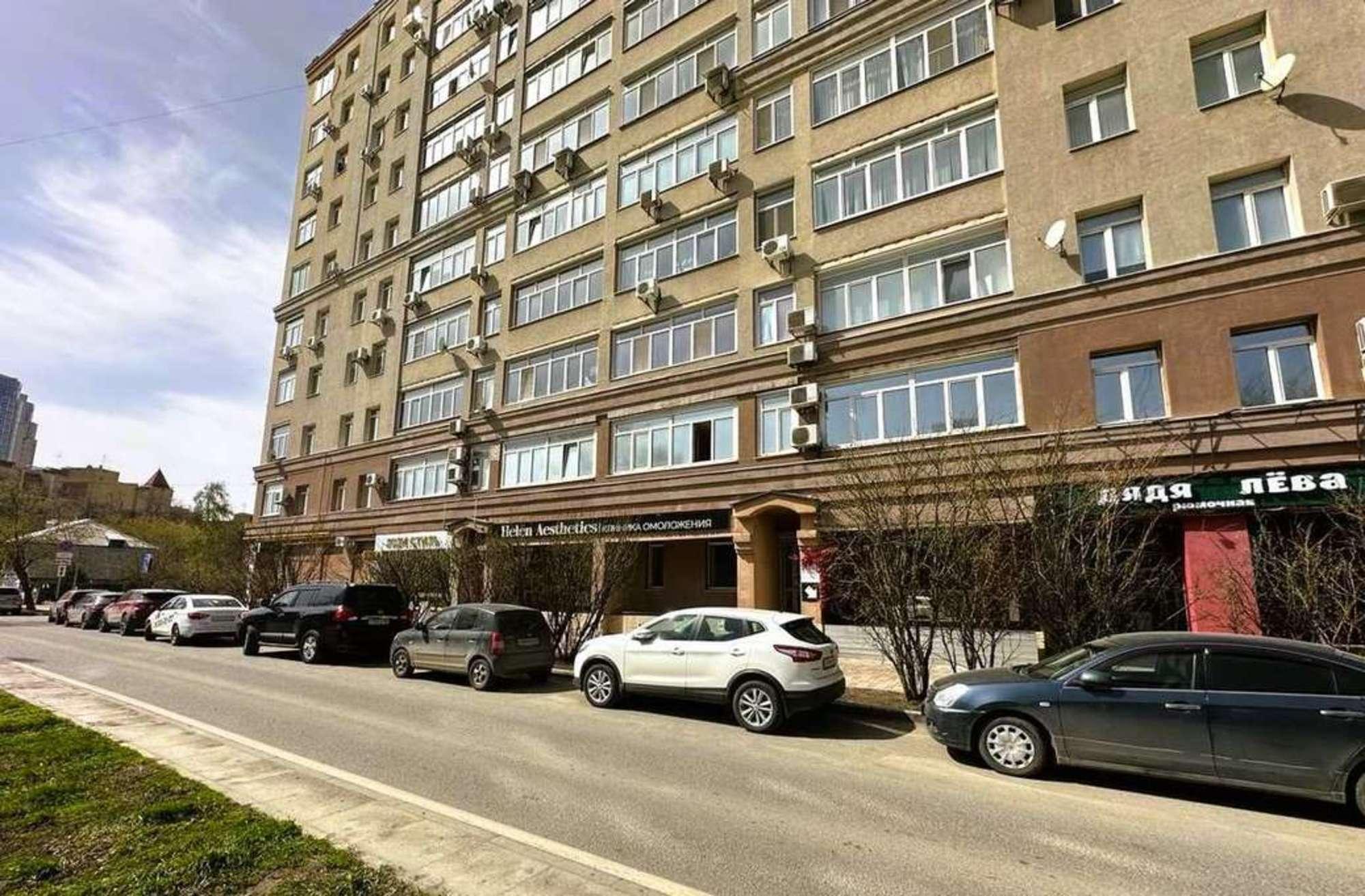 Сдать торговое помещение за 70 000 рублей на Ленинская улица, 224