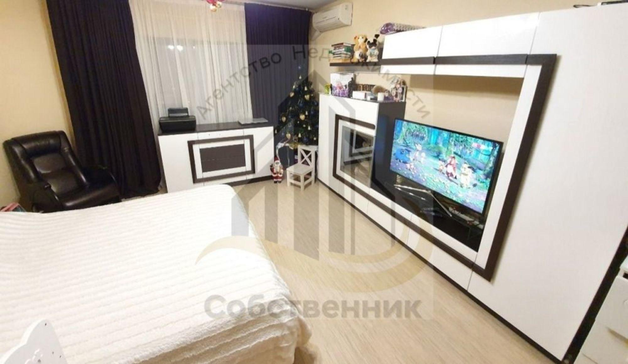 Сдать квартиру за 30 000 рублей на 25 Января ул, 14а